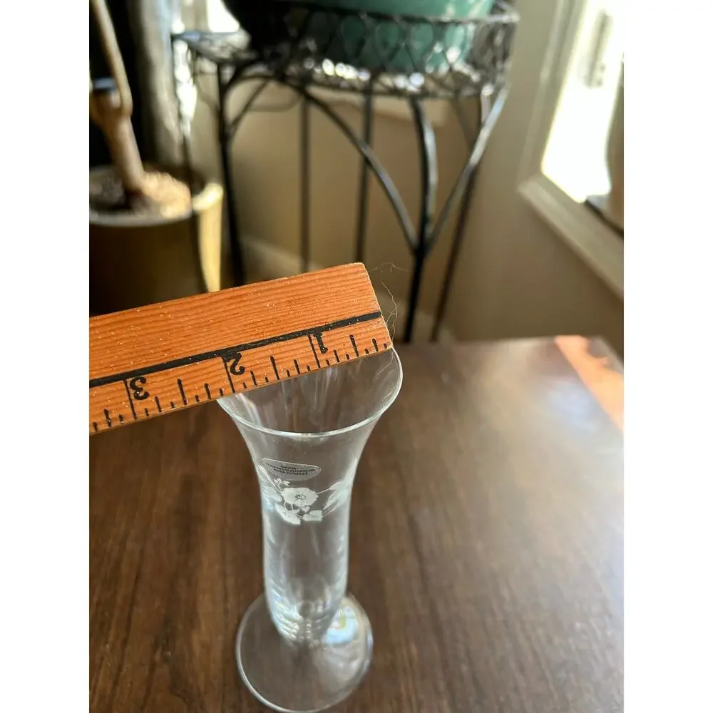 New Vintage Avon Hummingbird Crystal Clear Glass Bud Vase gift